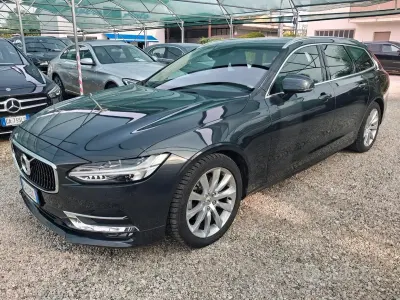 Usata Volvo V90 Business Edition 190 CV (139 kW) 2019 Grigio Station wagon