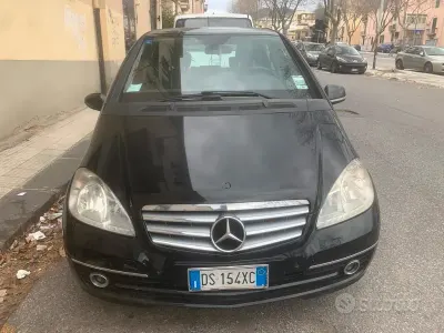 Usata Mercedes A200 109 CV (80 kW) 2009 Nero Monovolume