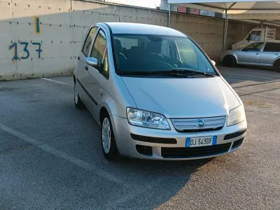 Usata Fiat Idea 90 CV (66 kW) 2007 Argento Monovolume