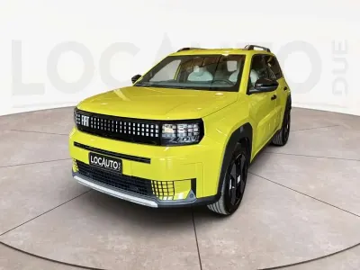 Nuova Fiat Grande Panda La Prima 110 CV (80 kW) 2026 Giallo Utilitaria