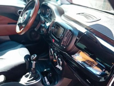 Usata Fiat 500L Trekking 105 CV (77 kW) 2014 Nero Monovolume