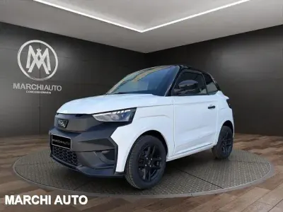 Nuova Ligier JS50 2026 Bianco Utilitaria