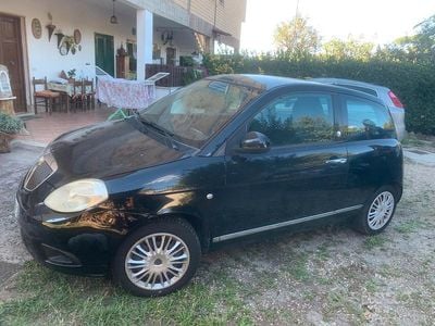 Usata Lancia Ypsilon 69 CV (50 kW) 2010 Nero Utilitaria