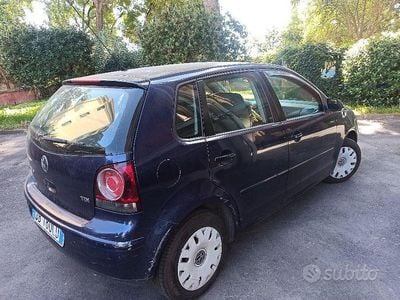 Usata VW Polo Comfortline 80 CV (58 kW) 2006 Blu Utilitaria