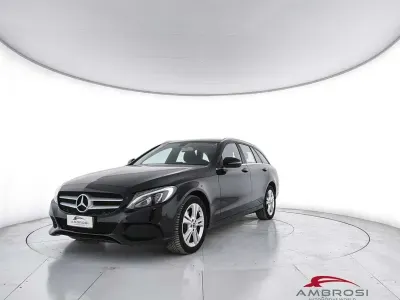 Usata Mercedes C200 Executive 136 CV (100 kW) 2018 Nero Station wagon