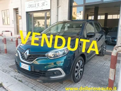 Usata Renault Captur Business 90 CV (66 kW) 2018 Blu SUV