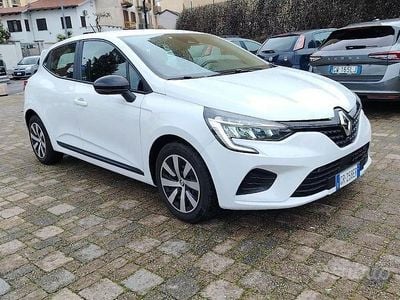 Usata Renault Clio V SE 65 CV (47 kW) 2023 Bianco Berlina