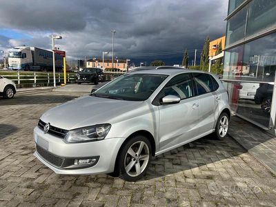 Usata VW Polo Comfortline 90 CV (66 kW) 2013 Grigio Utilitaria