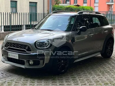 Usado Mini Cooper D Countryman Business 150 HP (110 kW) 2017 Cinzento SUV