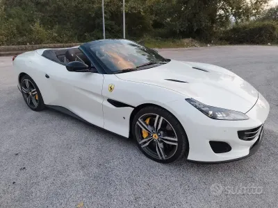Usata Ferrari Portofino 600 CV (441 kW) 2020 Bianco Cabrio