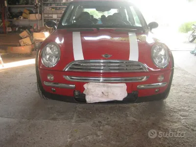Usata Mini ONE 88 CV (64 kW) 2005 Rosso Utilitaria