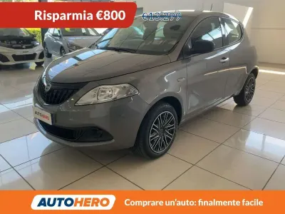 Usata Lancia Ypsilon 71 CV (52 kW) 2024 Grigio Utilitaria