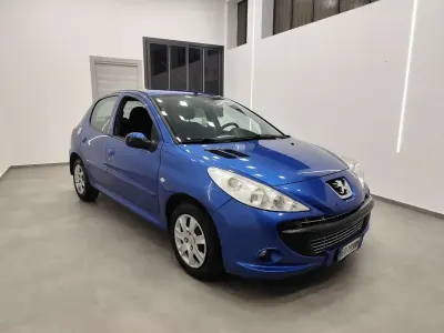 Usata Peugeot 206+ 68 CV (50 kW) 2010 Bluazzurro Utilitaria