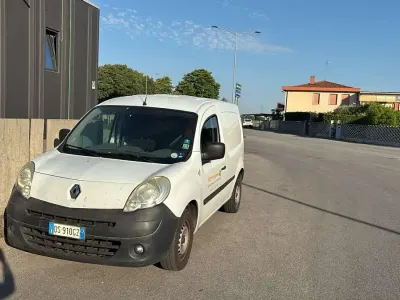 Usata Renault Kangoo 102 CV (75 kW) 2009 Monovolume