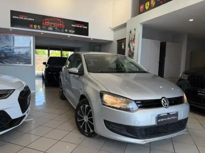 Usata VW Polo Highline 90 CV (66 kW) 2010 Grigio Utilitaria