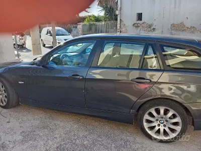 Usata BMW 320 163 CV (119 kW) 2006 Bluazzurro Station wagon