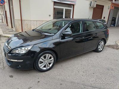 Usata Peugeot 308 Business-Line 116 CV (85 kW) 2015 Nero Station wagon