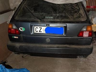 Begagnad VW Golf II 68 HK (50 kW) 1990 Grå Halvkombi