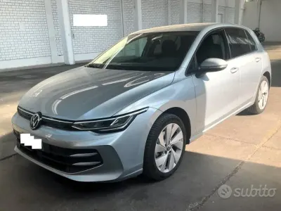 Usata VW Golf VIII Edition 115 CV (84 kW) 2024 Grigio Berlina