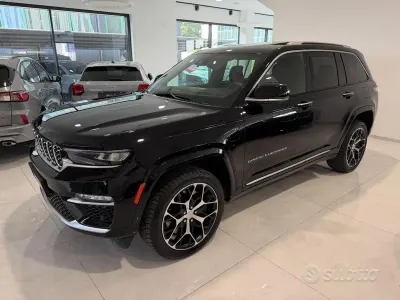 Usata Jeep Grand Cherokee Summit 272 CV (200 kW) 2023 Nero SUV
