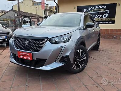 Usata Peugeot 2008 Allure 110 CV (80 kW) 2022 Grigio SUV