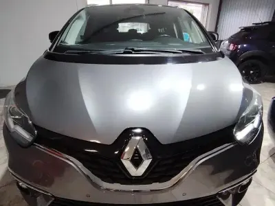 Usata Renault Scénic IV Initiale 110 CV (80 kW) 2018 Grigio Monovolume