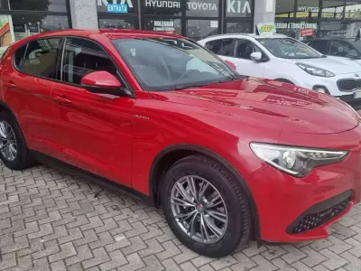 Usata Alfa Romeo Stelvio Super 160 CV (117 kW) 2020 Rosso SUV