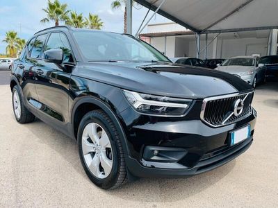 usata Volvo XC40 D3 AWD Geartronic Momentum Pro