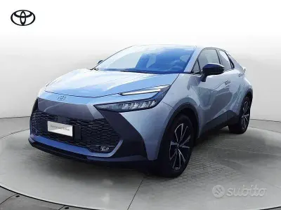 Usata Toyota C-HR Trend 223 CV (164 kW) 2025 Grigio SUV