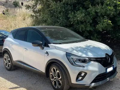 Usata Renault Captur 95 CV (69 kW) 2021 Bianco SUV
