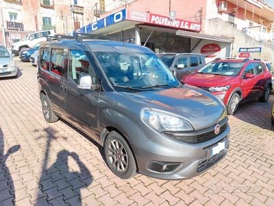 Usata Fiat Doblò Trekking 120 CV (88 kW) 2016 Grigio Monovolume