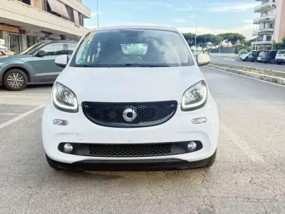 Usata Smart ForFour Passion 71 CV (52 kW) 2019 Bianco Utilitaria