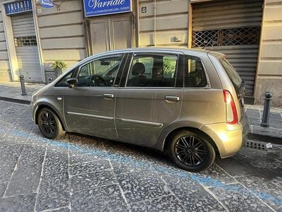 Usata Lancia Musa 95 CV (69 kW) 2008 Marrone Monovolume