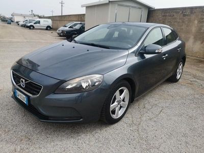 usata Volvo V40 D2 1.6 115cv Momentum