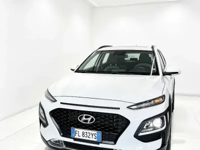 Usata Hyundai Kona Style 120 CV (88 kW) 2018 Bianco SUV