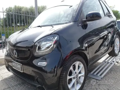 Usata Smart ForTwo Cabrio Prime 71 CV (52 kW) 2016 Nero Cabrio