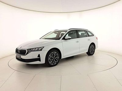 Usata Skoda Octavia Executive 150 CV (110 kW) 2025 Bianco luna metallizzato Station wagon