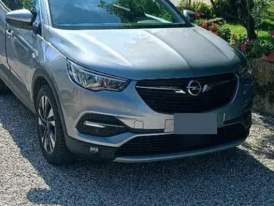 Usata Opel Grandland X 120 CV (88 kW) 2017 Grigio SUV