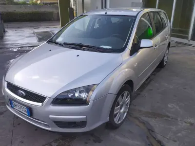 Usata Ford Focus S 116 CV (85 kW) 2007 Grigio Station wagon