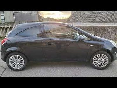 Usata Opel Corsa Club 75 CV (55 kW) 2011 Nero Utilitaria