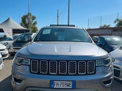 Usata Jeep Grand Cherokee Overland 250 CV (183 kW) 2017 Argento SUV