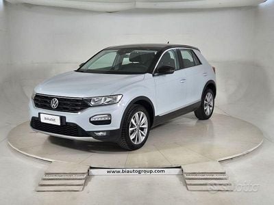 Usata VW T-Roc Style 110 CV (80 kW) 2021 Grigio argento palladio SUV