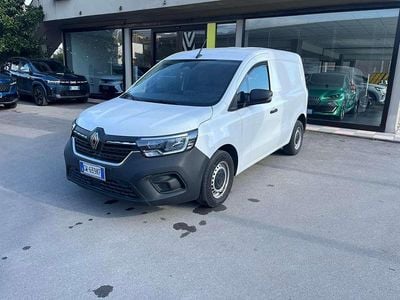 Usata Renault Kangoo 120 CV (88 kW) 2024 Bianco Monovolume