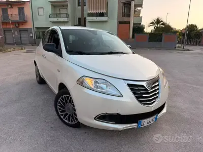 Usata Lancia Ypsilon