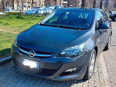 Begagnad Opel Astra Sport 80 HK (58 kW) 2014 Kombi