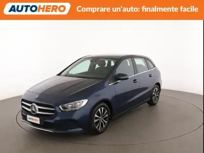 Usata Mercedes B180 Style 136 CV (100 kW) 2021 Blu Utilitaria