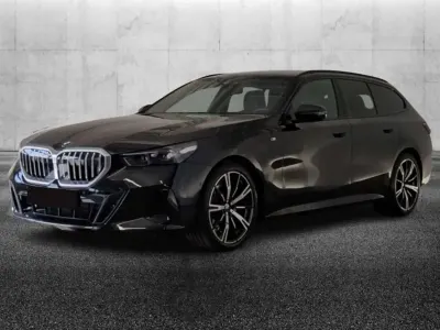Usata BMW 520 M Sport 197 CV (144 kW) 2025 Nero Station wagon
