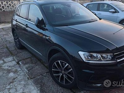 Nero Usata 2020 VW Tiguan Business SUV | 20.000 € (Super prezzo)