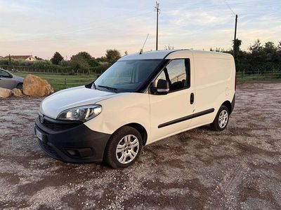 Usata Fiat Doblò 95 CV (69 kW) 2018 Bianco Monovolume