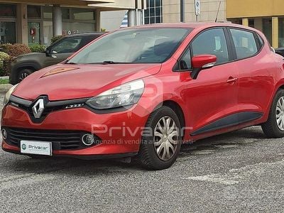 Usata Renault Clio IV 75 CV (55 kW) 2015 Rosso Utilitaria